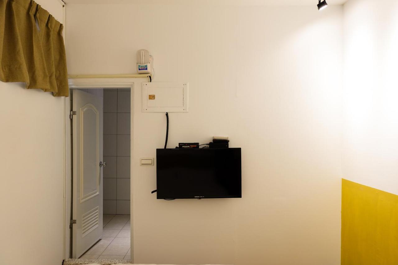 Small Island Homestay Tainan Esterno foto