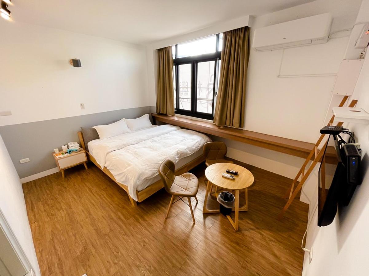 Small Island Homestay Tainan Esterno foto