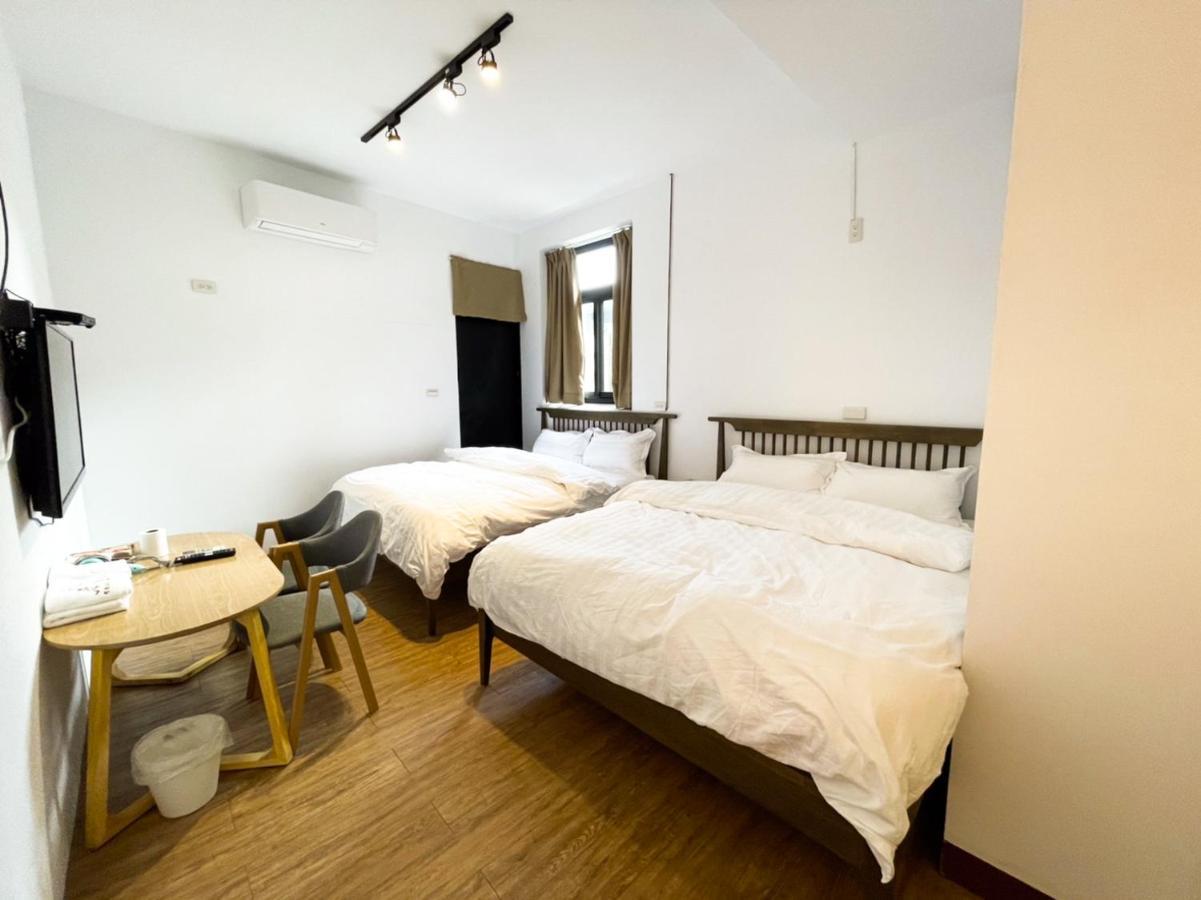 Small Island Homestay Tainan Esterno foto