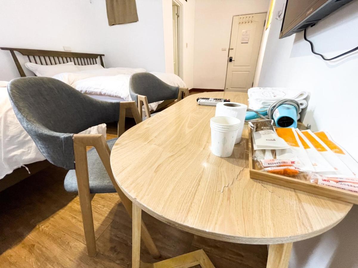 Small Island Homestay Tainan Esterno foto