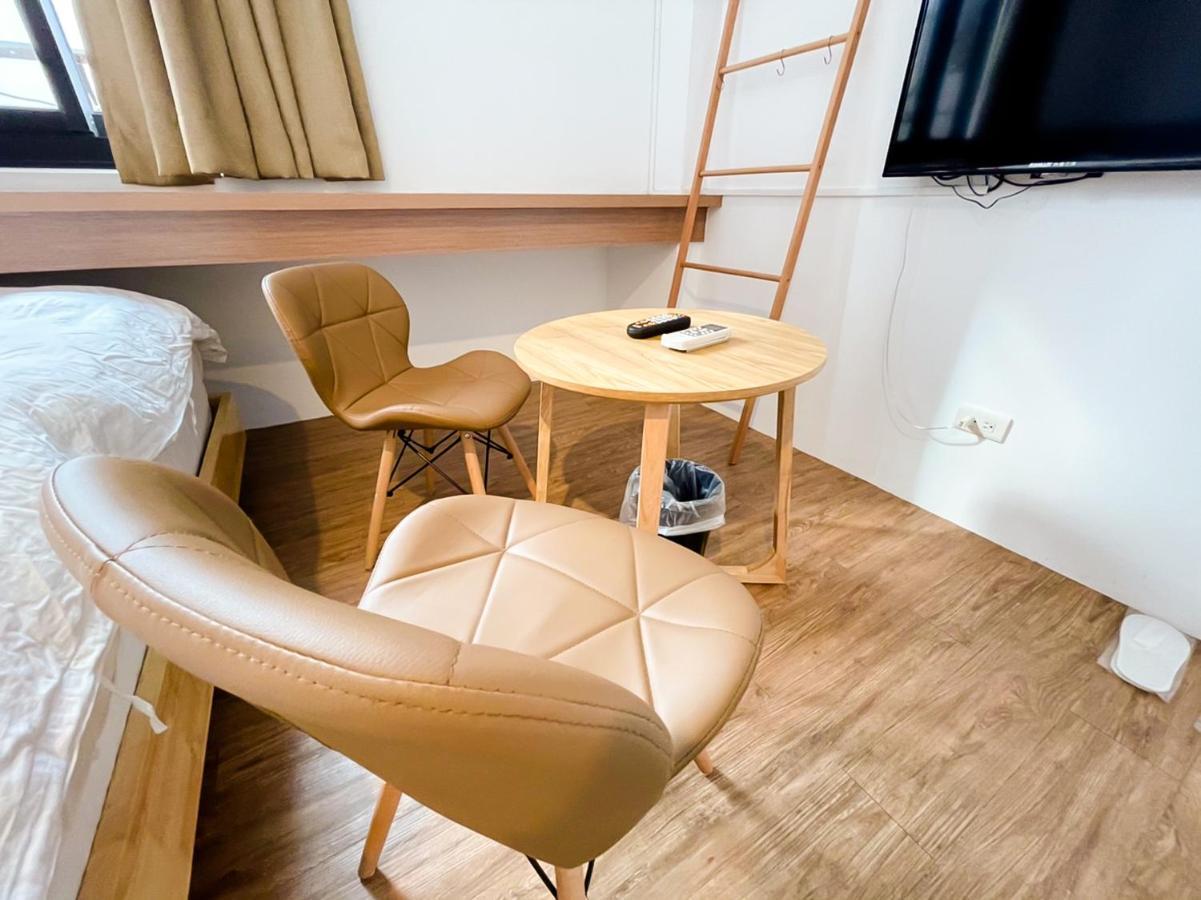 Small Island Homestay Tainan Esterno foto
