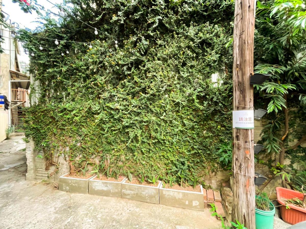 Small Island Homestay Tainan Esterno foto