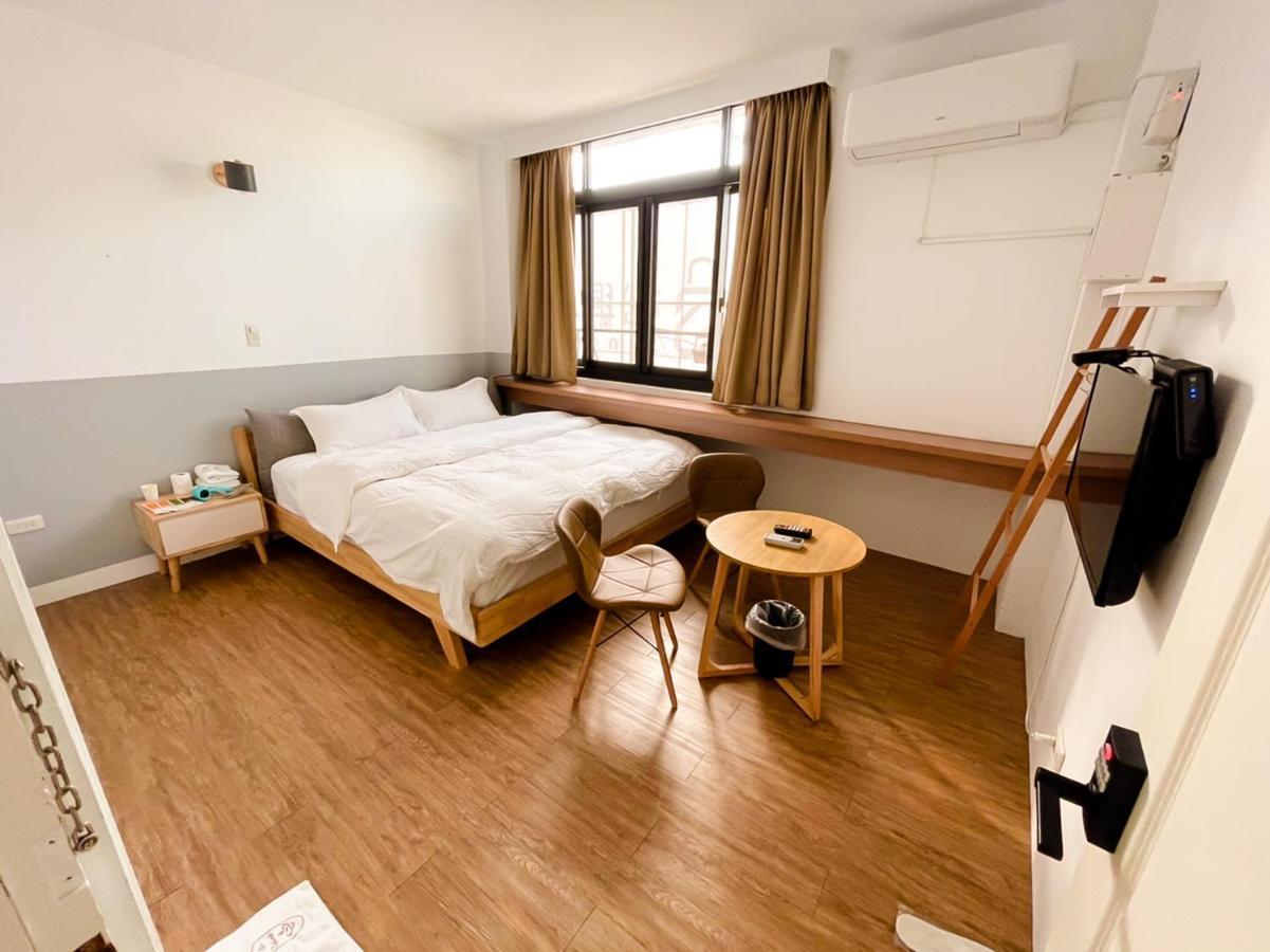 Small Island Homestay Tainan Esterno foto