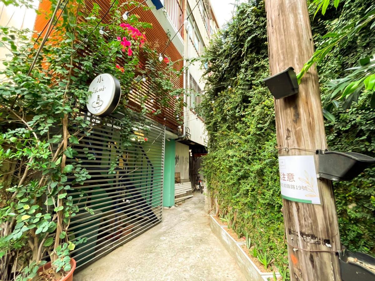 Small Island Homestay Tainan Esterno foto